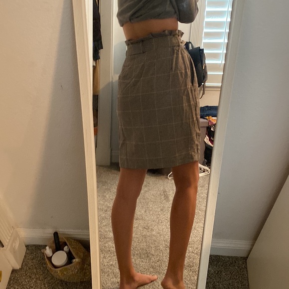 H&M Plaid Skirt - Picture 2 of 5